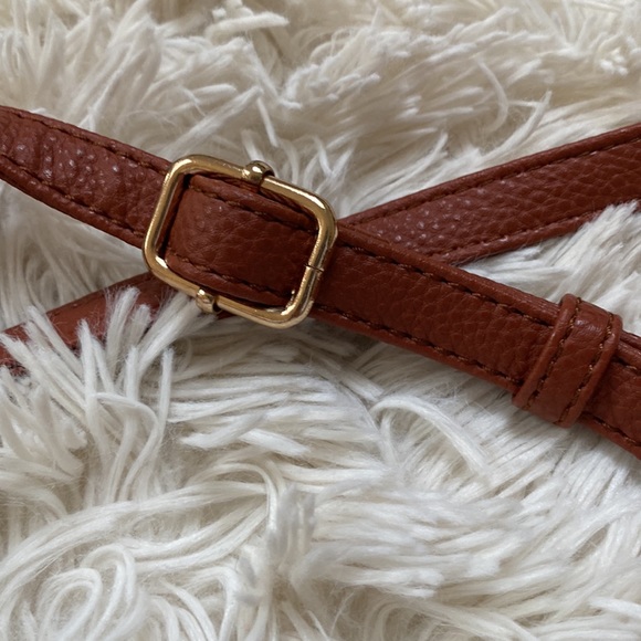 ๐HP๐ Alyssa Vegan Leather Crossbody Purse ๐ Cognac - Picture 6 of 12